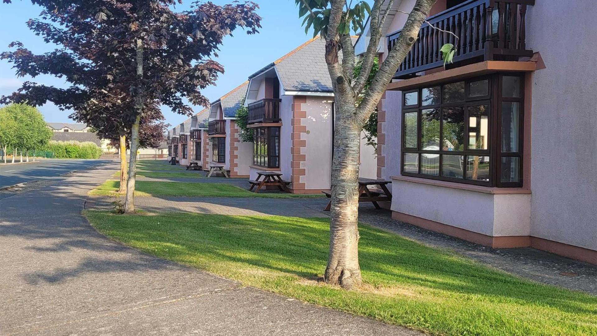 Gold Coast Resort Dungarvan Дънгарван Екстериор снимка