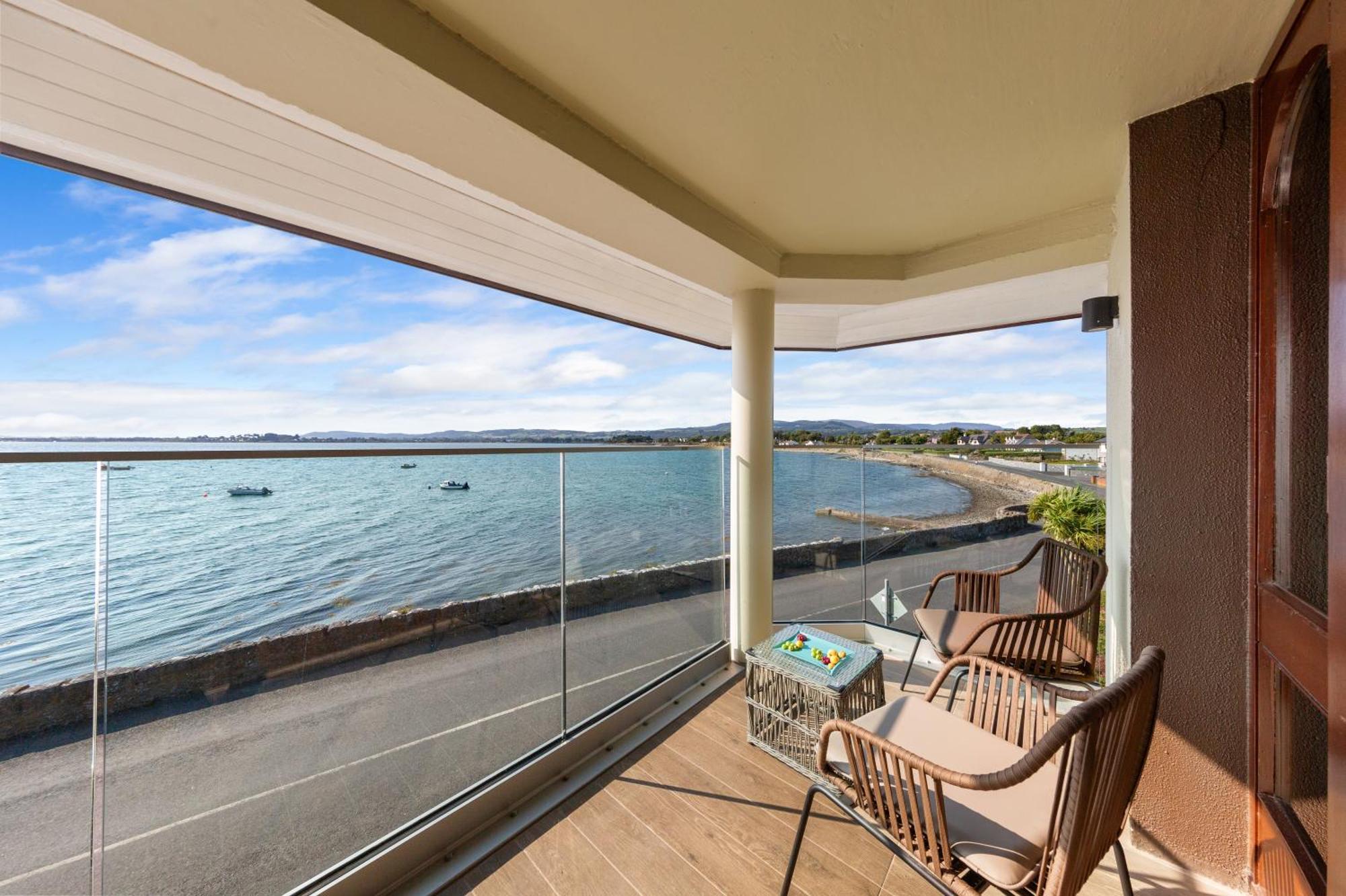 Gold Coast Resort Dungarvan Дънгарван Екстериор снимка