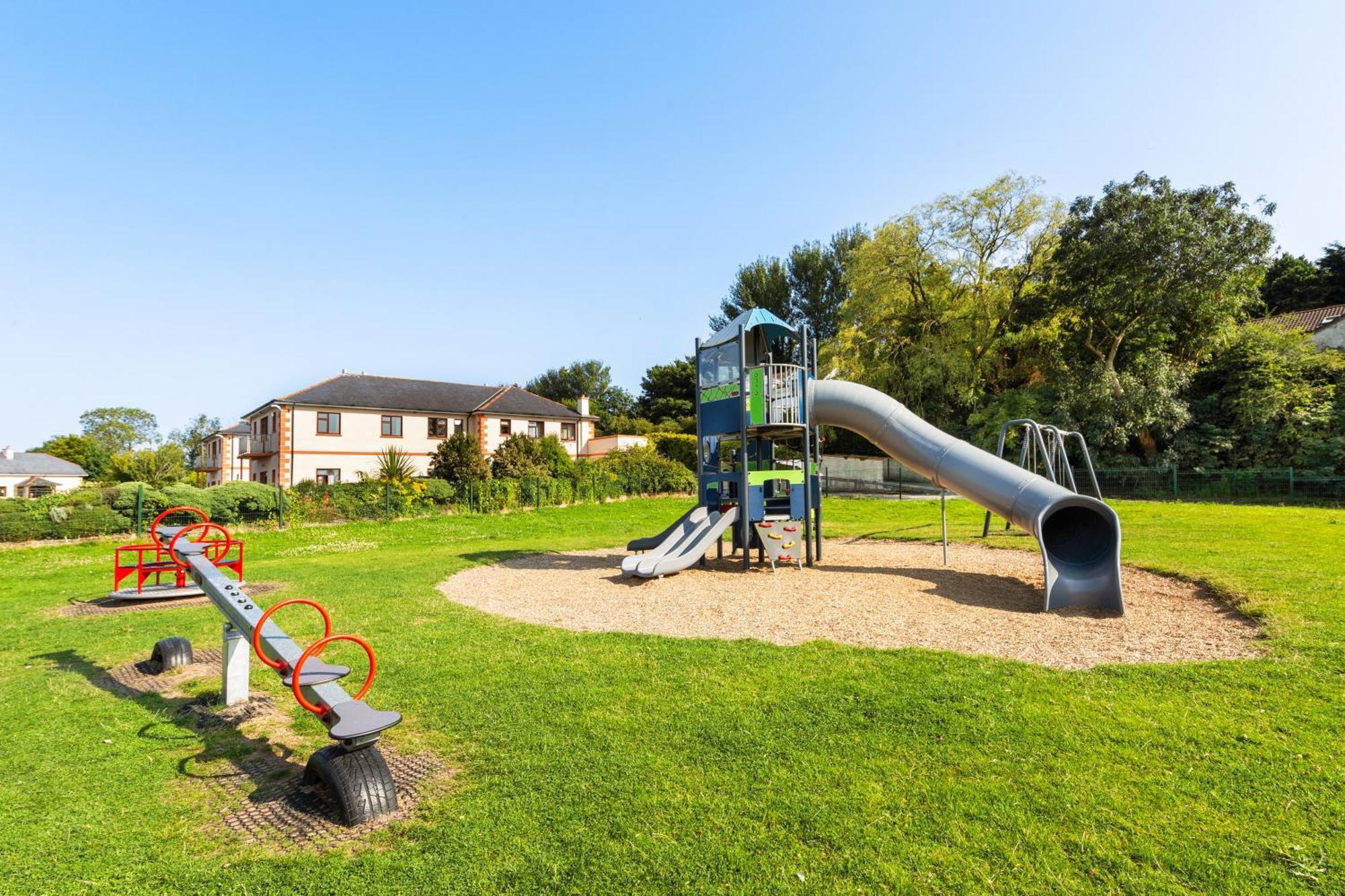 Gold Coast Resort Dungarvan Дънгарван Екстериор снимка